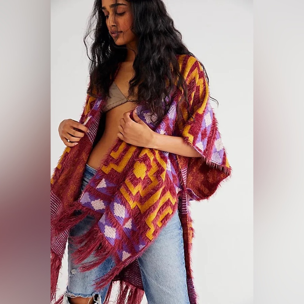 NEW! Rare Free People Diamondback Cozy Sweater Kimono Poncho in Purple